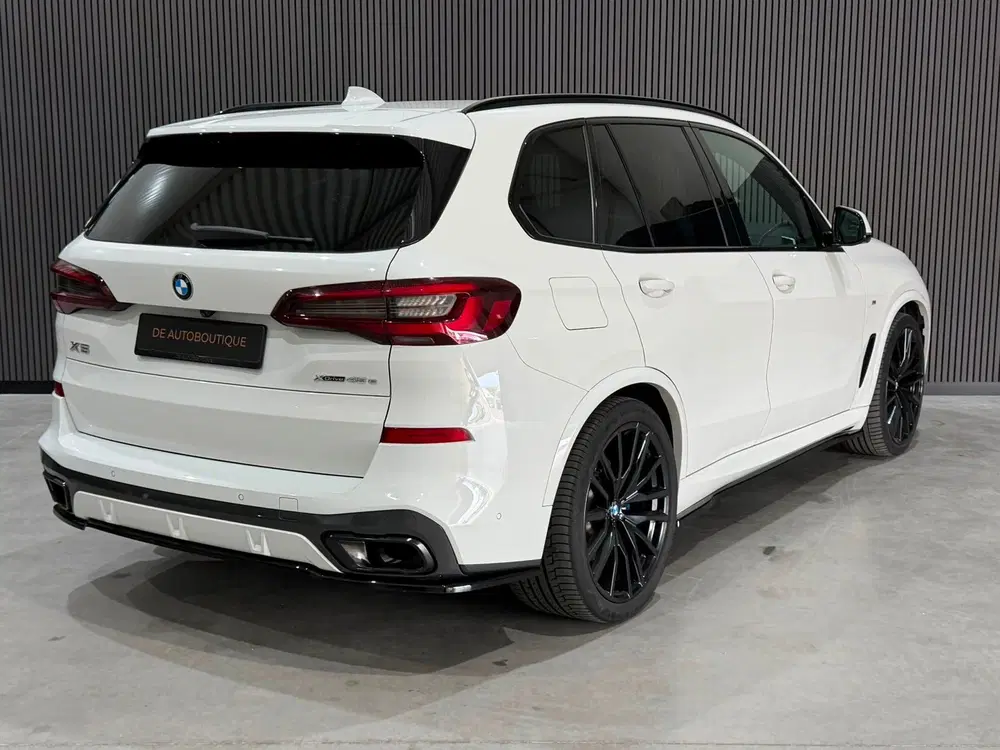 BMW X5 XDrive45e High Executive M-Sport uit 2020, foto 10
