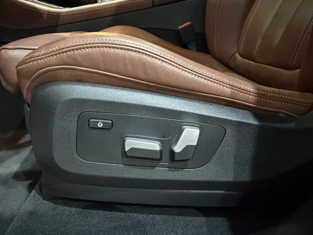 BMW X5 XDrive45e High Executive M-Sport uit 2020, foto 11