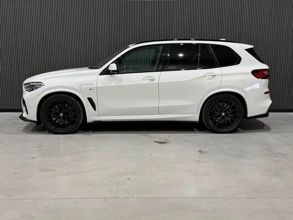 BMW X5 XDrive45e High Executive M-Sport uit 2020, foto 2