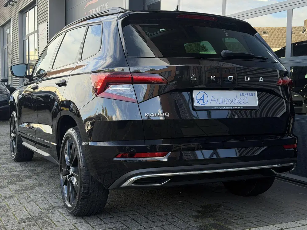 Skoda Karoq 1.5 TSI ACT Sportline Pano uit 2019, foto 13
