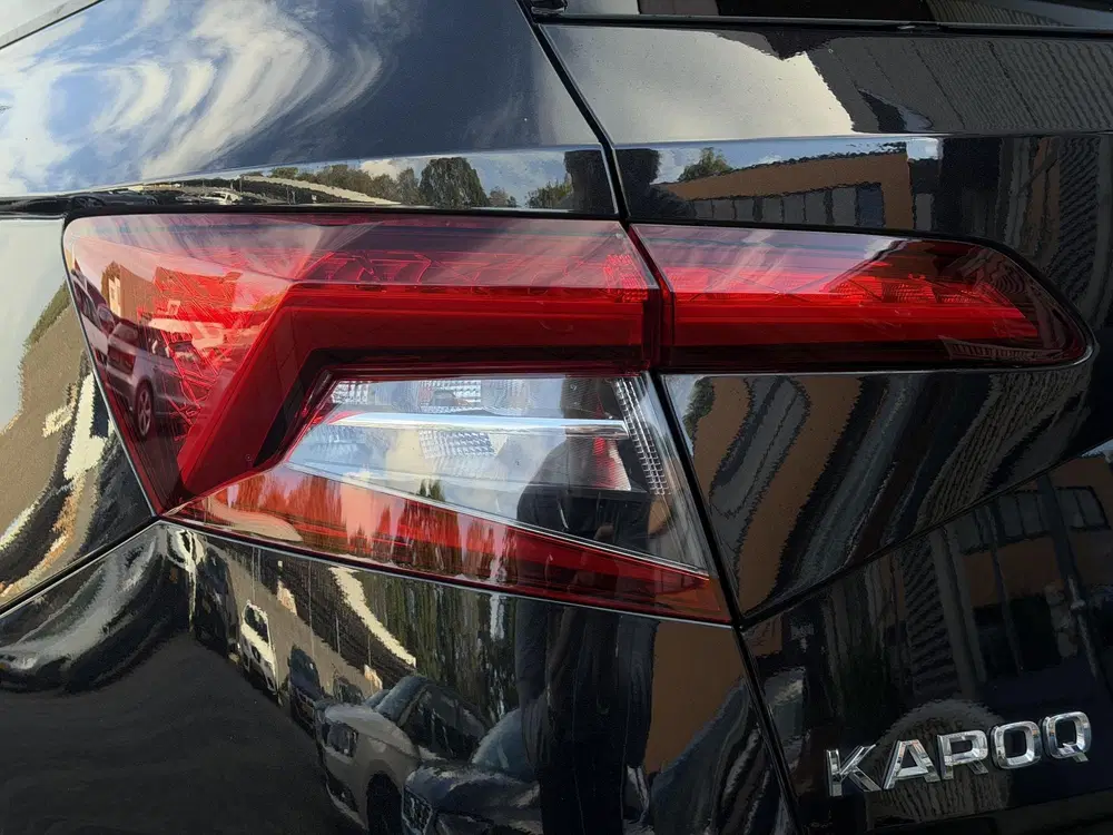 Skoda Karoq 1.5 TSI ACT Sportline Pano uit 2019, foto 14