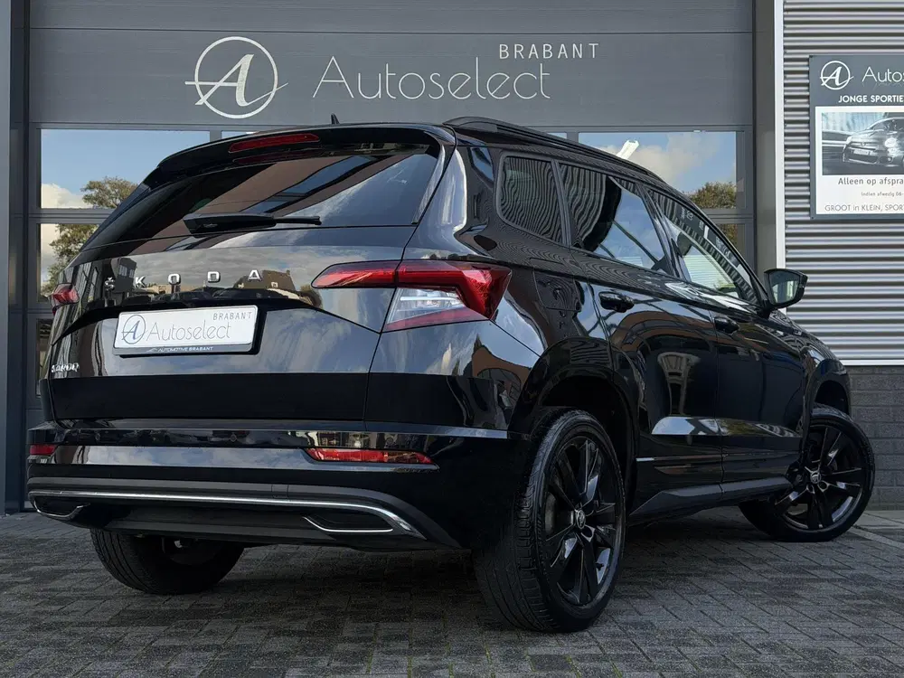 Skoda Karoq 1.5 TSI ACT Sportline Pano uit 2019, foto 3