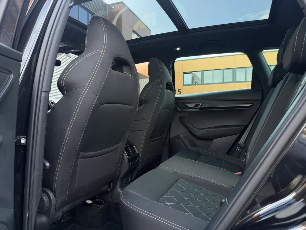 Skoda Karoq 1.5 TSI ACT Sportline Pano uit 2019, foto 7