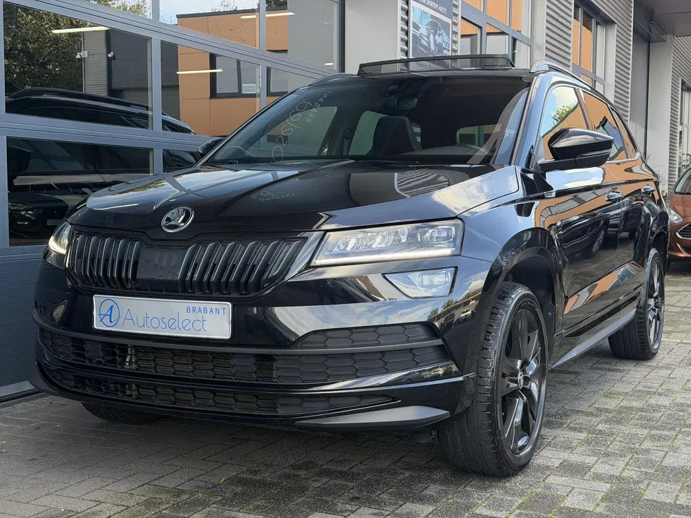 Skoda Karoq 1.5 TSI ACT Sportline Pano uit 2019, foto 8
