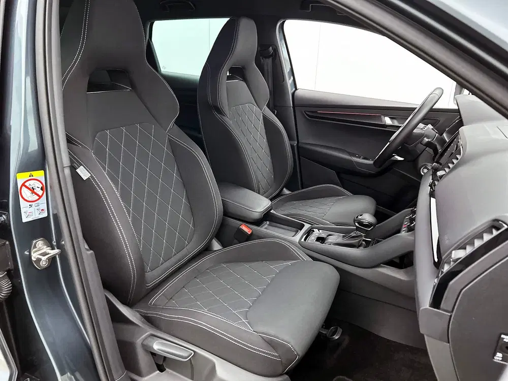 Skoda Karoq 1.5 TSI ACT Sportline uit 2020, foto 13