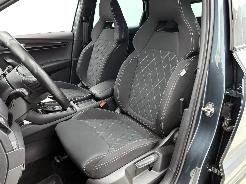 Skoda Karoq 1.5 TSI ACT Sportline uit 2020, foto 5