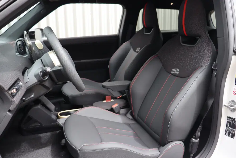 Mini Hatchback Cooper E uit 2026, foto 11