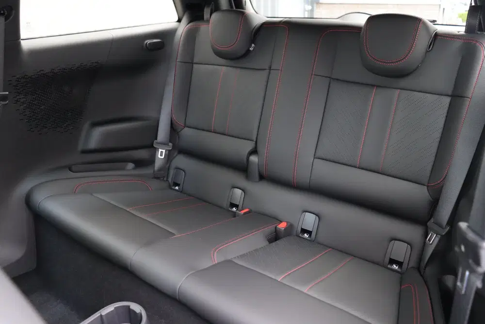 Mini Hatchback Cooper E uit 2026, foto 12