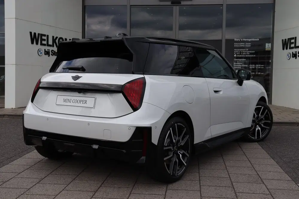 Mini Hatchback Cooper E uit 2026, foto 6