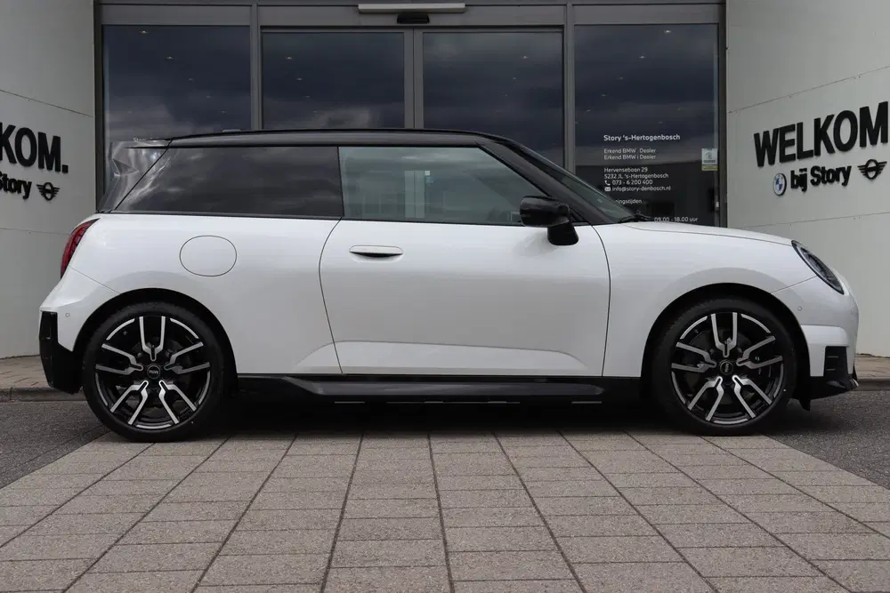 Mini Hatchback Cooper E uit 2026, foto 7