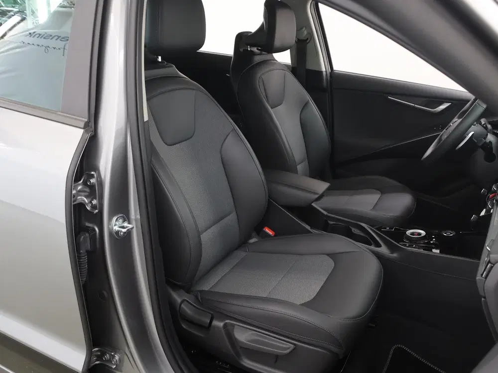 Kia Niro 1.6 GDi Hybrid DynamicLine uit 2023, foto 10