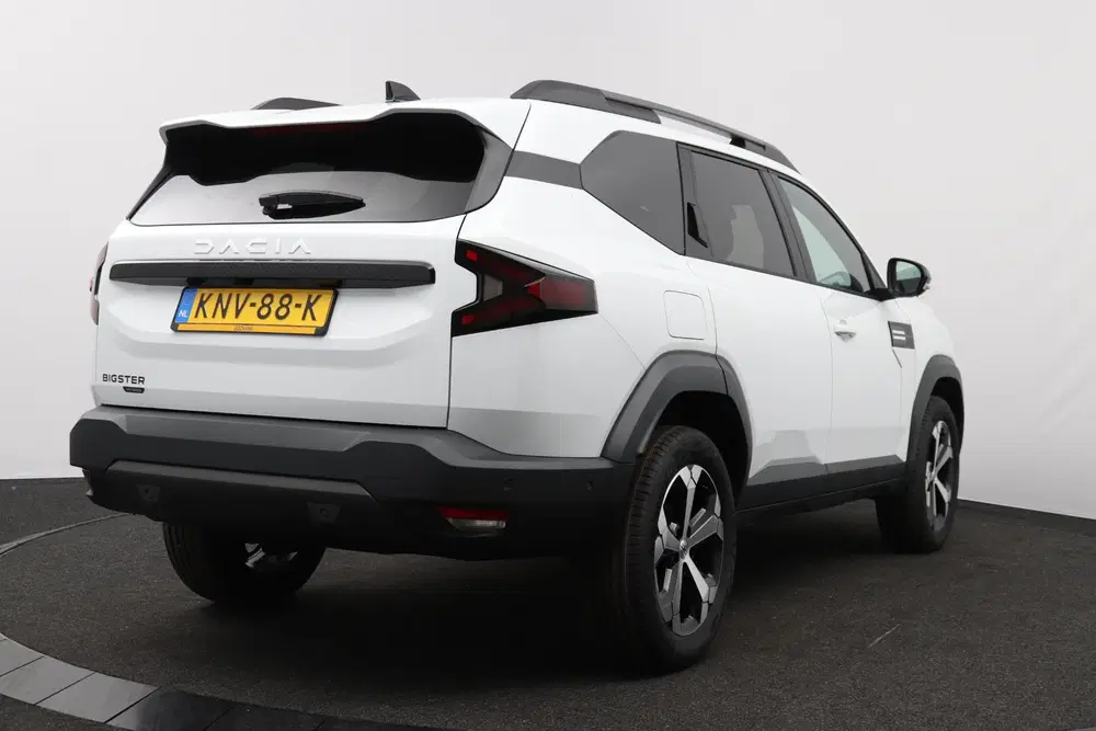 Dacia Bigster 1.8 Hybrid 155 Journey uit 2026, foto 2