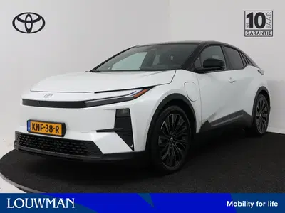 Toyota C-HR Executive AWD 77 kWh uit 2026