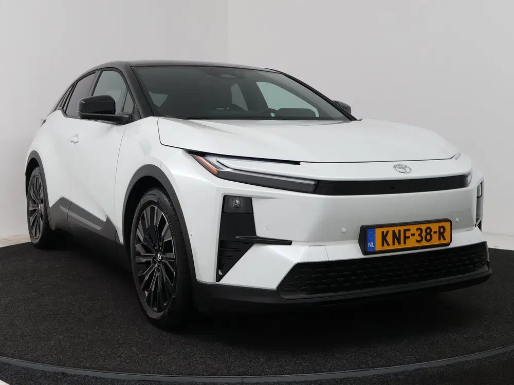 Toyota C-HR Executive AWD 77 kWh uit 2026, foto 15