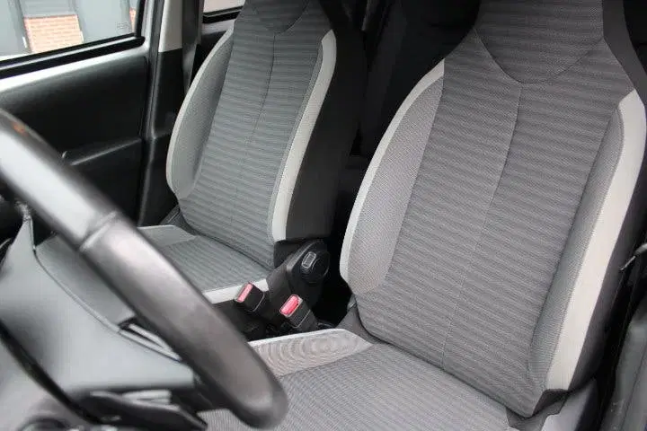 Toyota Aygo 1.0 VVT-i x-joy uit 2019, foto 12