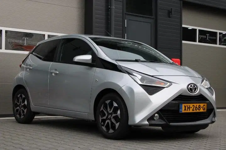 Toyota Aygo 1.0 VVT-i x-joy uit 2019, foto 4