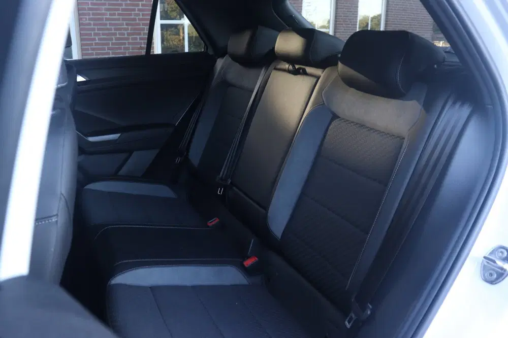 Volkswagen T-Roc 1.5TSI Sport R-Line DSG uit 2022, foto 11