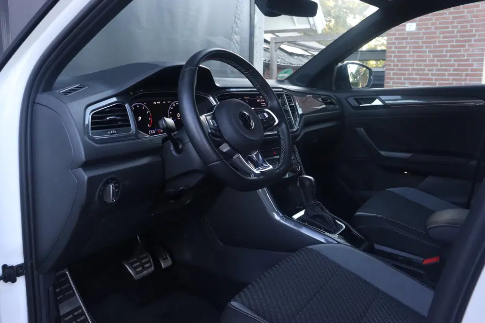 Volkswagen T-Roc 1.5TSI Sport R-Line DSG uit 2022, foto 9