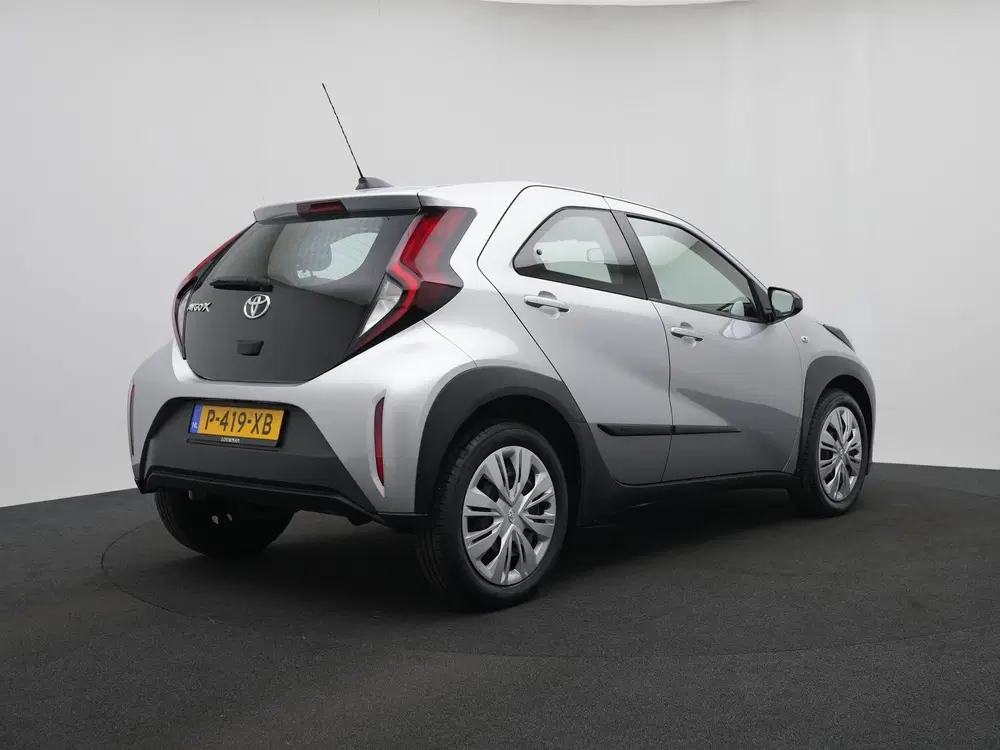Toyota Aygo X 1.0 VVT-i MT Play uit 2022, foto 2