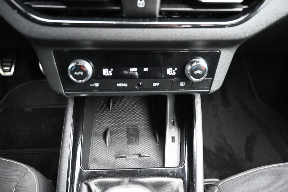 Skoda Kamiq 1.0 TSI Sport Business trekhaak (bj 2020) uit 2020, foto 12