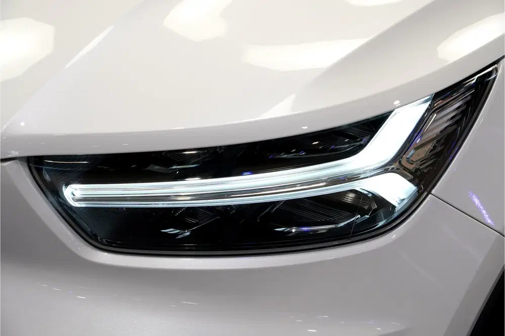 Volvo XC40 1.5 T4 155kW uit 2022, foto 11