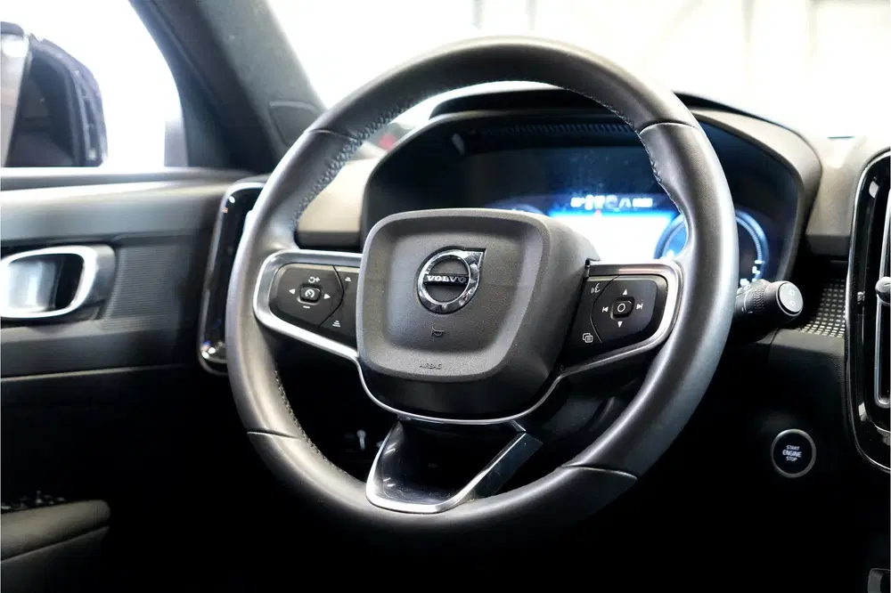 Volvo XC40 1.5 T4 155kW uit 2022, foto 8