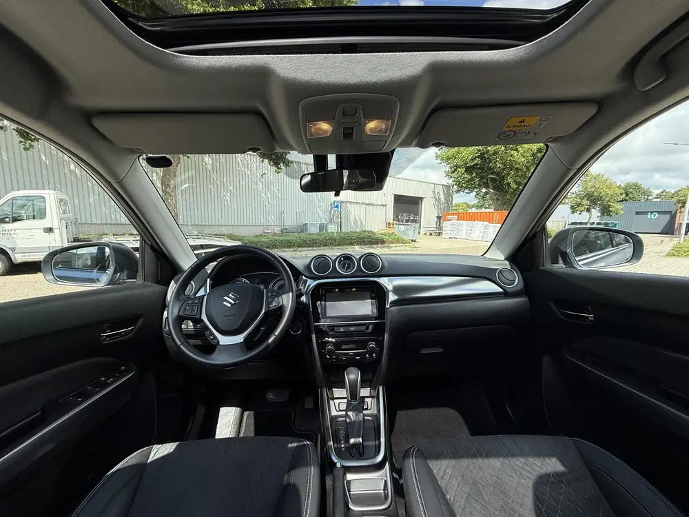 Suzuki Vitara 1.0 Boosterjet Stijl uit 2019, foto 14