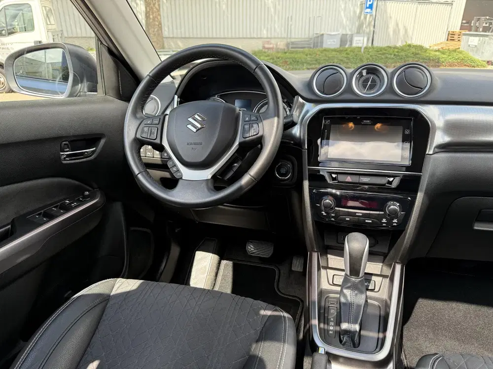 Suzuki Vitara 1.0 Boosterjet Stijl uit 2019, foto 15