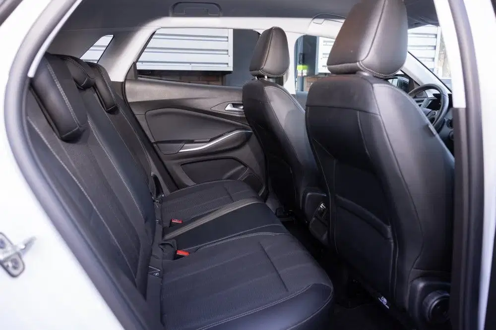 Opel Grandland X Elegance uit 2023, foto 10
