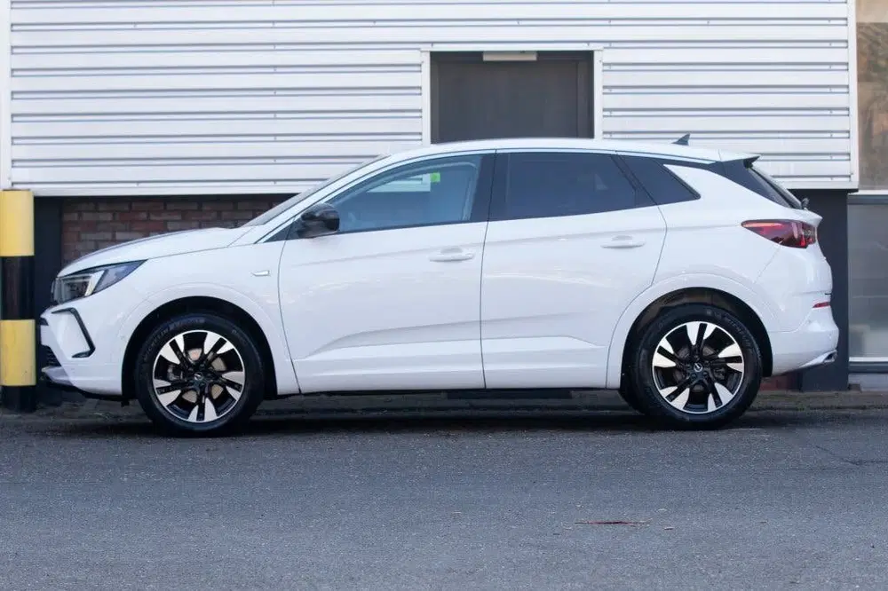 Opel Grandland X Elegance uit 2023, foto 3