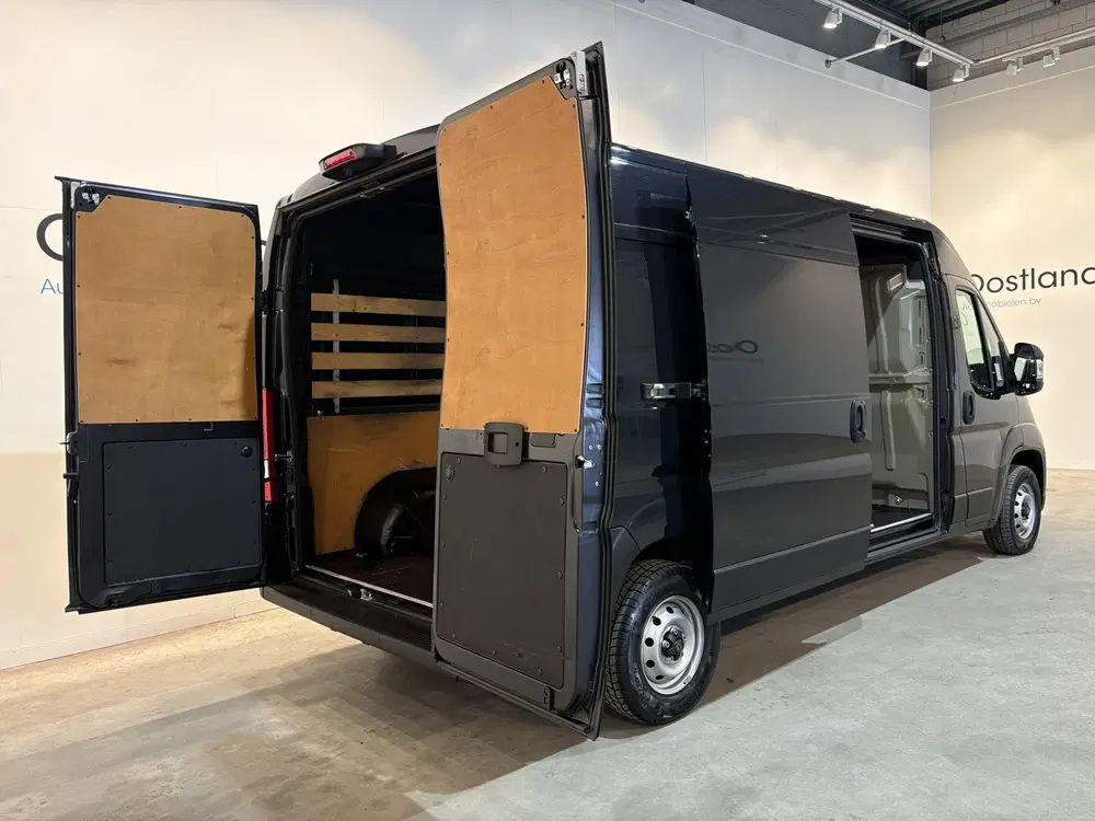 Peugeot Boxer 2.2 BlueHDi 140 PK L3H2 uit 2024, foto 3