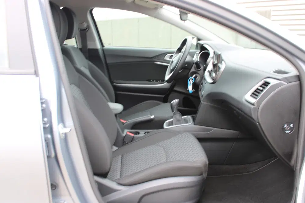 Kia Ceed 1.0 T-GDi ComfortLine TREKHAAK uit 2025, foto 12