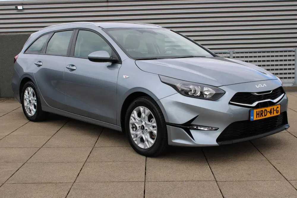 Kia Ceed 1.0 T-GDi ComfortLine TREKHAAK uit 2025, foto 2