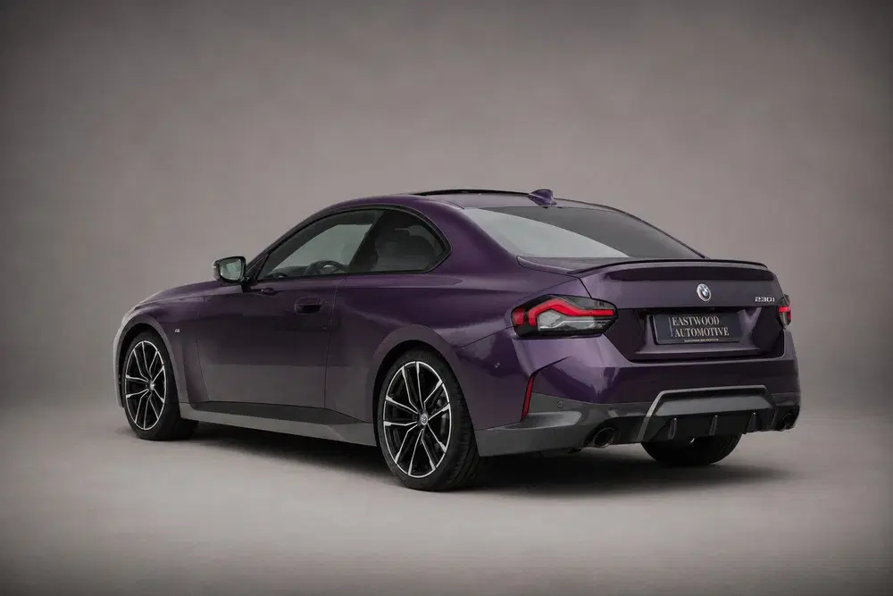 BMW 2-serie 2-serie Coupé 230i 2023 50 Jaren M Editie uit 2023, foto 3