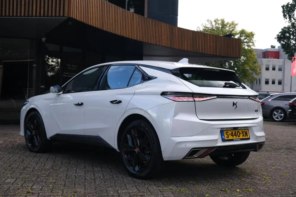 DS Automobiles DS 4 Ds 4 1.2 PureTech Performance Line+ uit 2023, foto 10