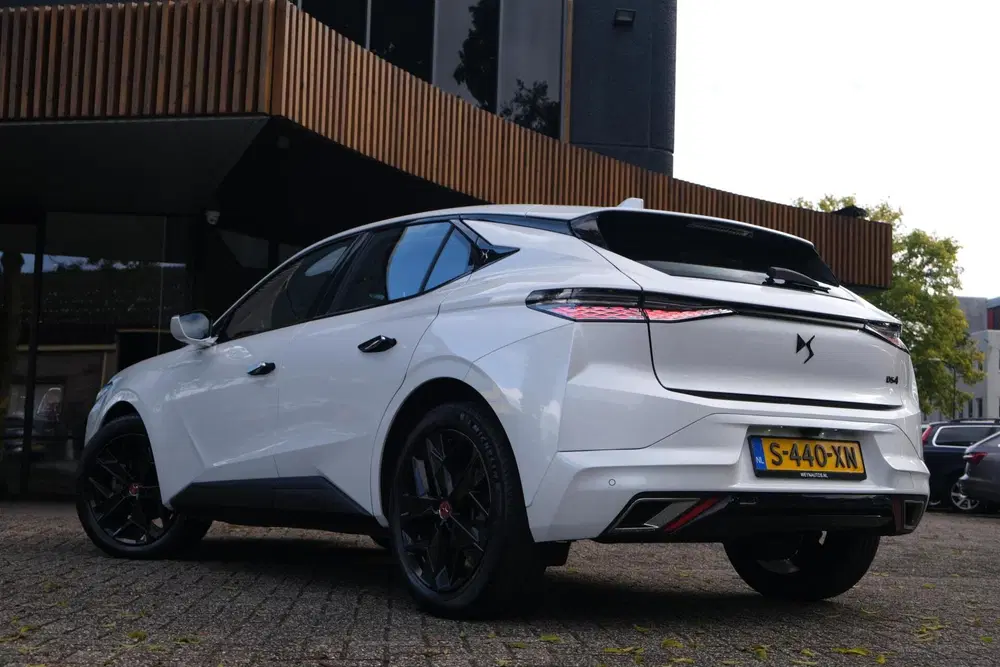DS Automobiles DS 4 Ds 4 1.2 PureTech Performance Line+ uit 2023, foto 3
