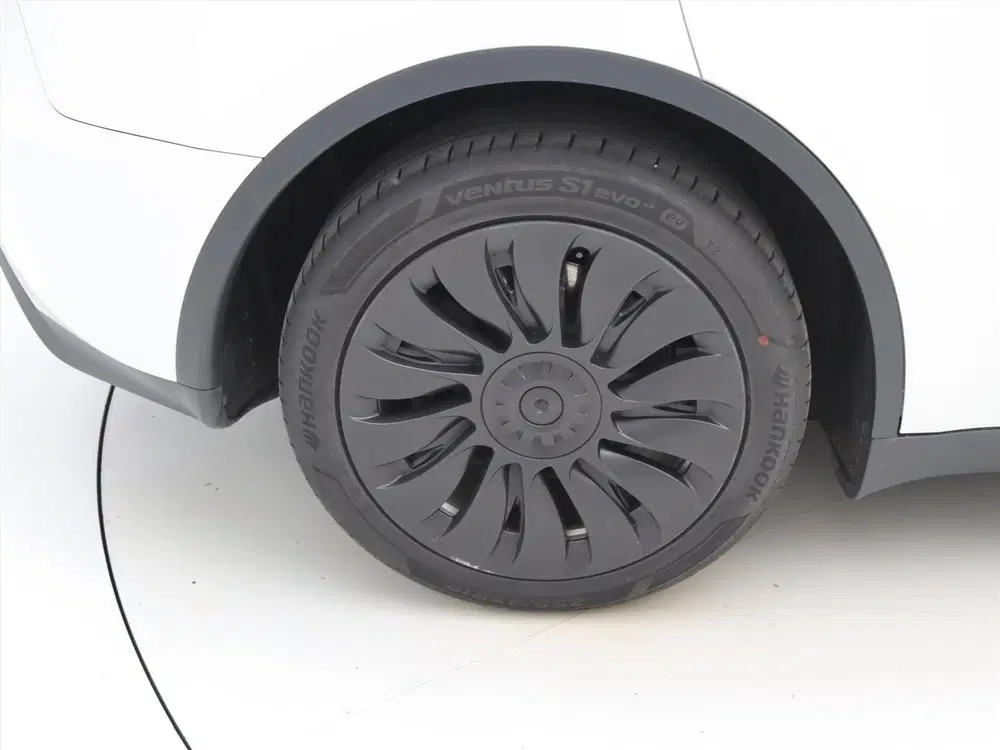 Tesla Model Y Long Range AWD 75kWh 351pk 93.8% SoH [ AMD uit 2023, foto 15