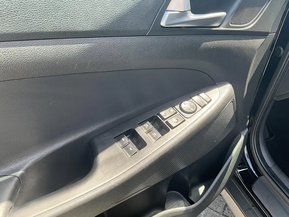 Hyundai TUCSON 1.6 T-GDI Comfort Trekhaak uit 2019, foto 12