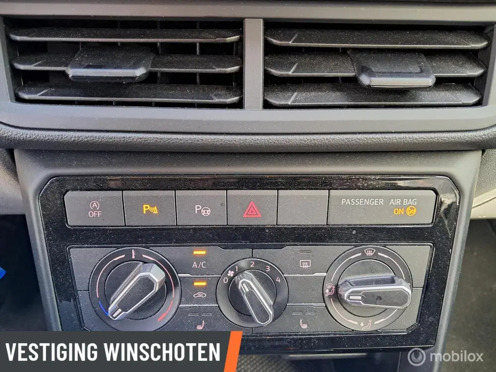 Volkswagen T-Cross 1.0 TSI Life Business uit 2019, foto 15