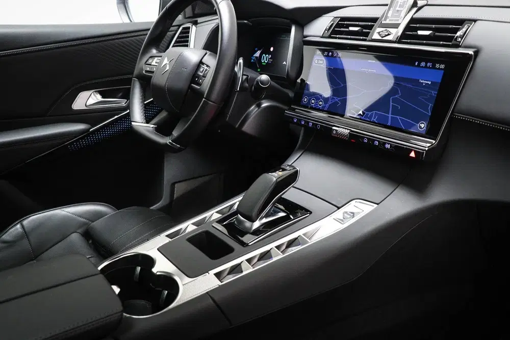 DS Automobiles DS 7 DS 7 E-Tense 225 Opéra uit 2024, foto 3