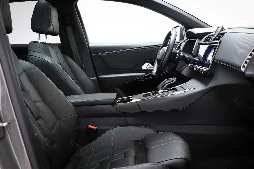 DS Automobiles DS 7 DS 7 E-Tense 225 Opéra uit 2024, foto 4