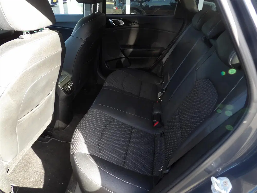 Kia Ceed 1.5 MHEV Turbo 160pk Automaat DynamicPlusL uit 2021, foto 14