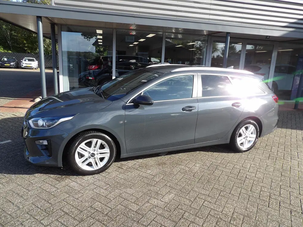 Kia Ceed 1.5 MHEV Turbo 160pk Automaat DynamicPlusL uit 2021, foto 2