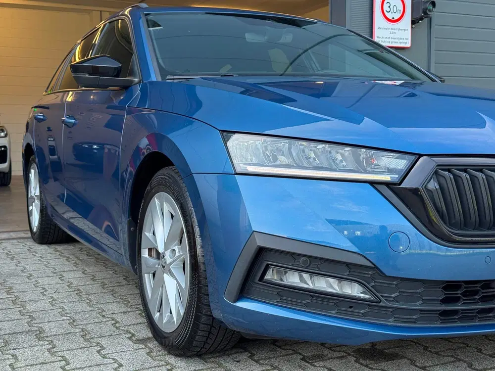 Skoda Octavia 1.0 TSI Sport Business uit 2021, foto 4