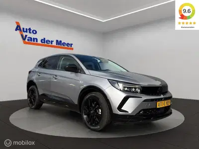 Opel Grandland 1.6 Turbo Plug-In Hybrid Business Elegance uit 2022