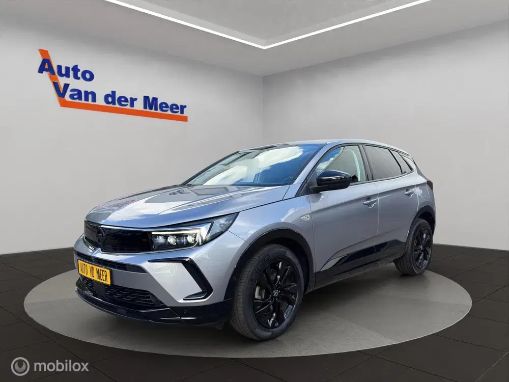 Opel Grandland 1.6 Turbo Plug-In Hybrid Business Elegance uit 2022, foto 2