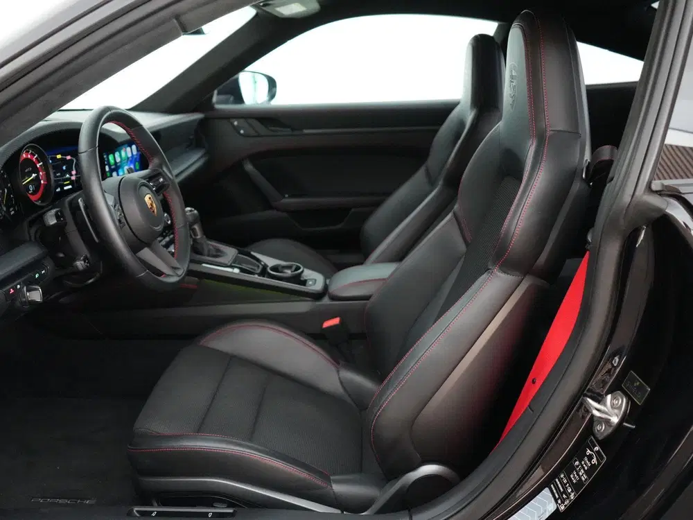 Porsche 911 4.0 GT3 Touring uit 2022, foto 5