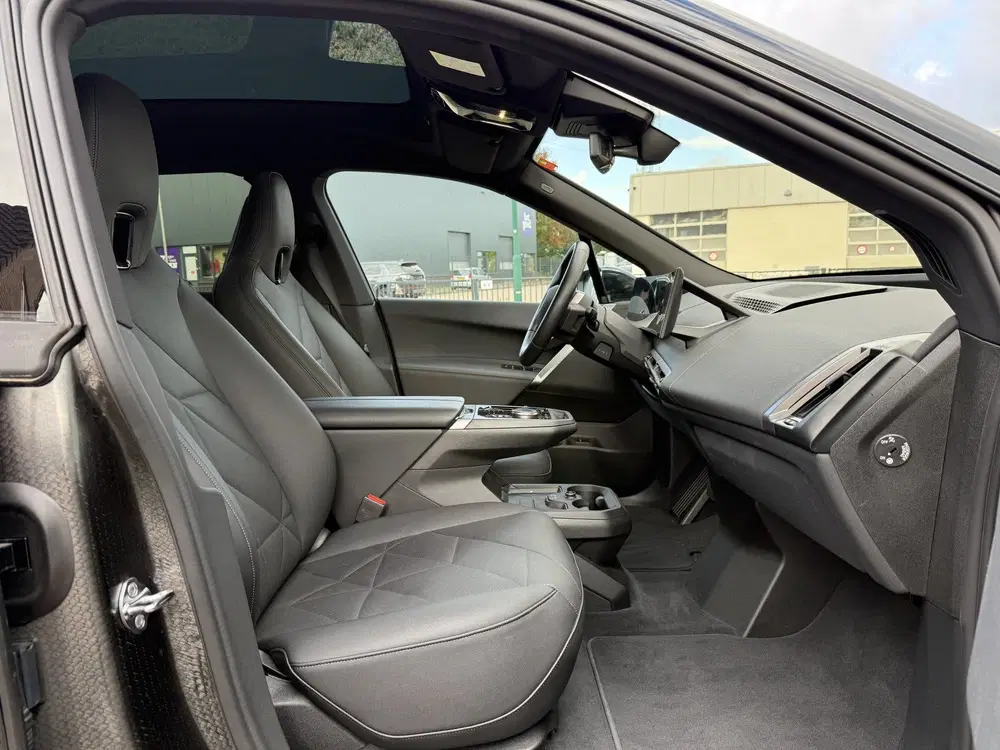 BMW iX xDrive40 Exec. Panoramadak Luchtvering Org uit 2025, foto 4