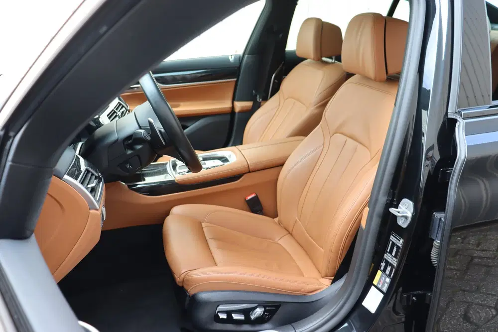 BMW 7-serie 745e M Sport Automaat uit 2021, foto 3