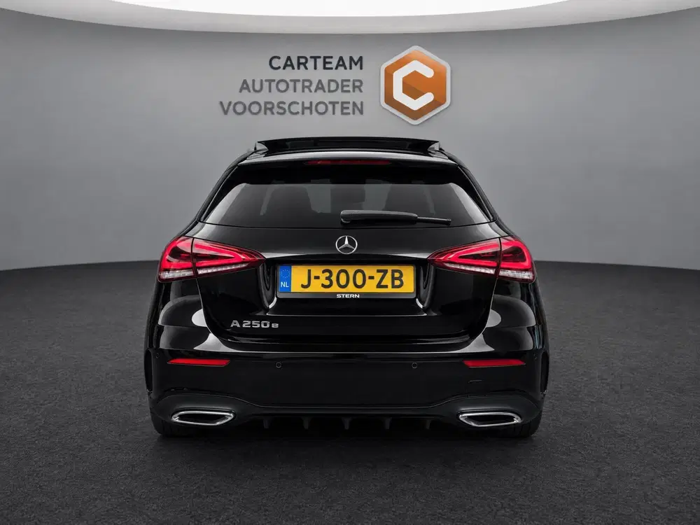 Mercedes-Benz A-Klasse 250 e Business Solution AMG Limited uit 2020, foto 12